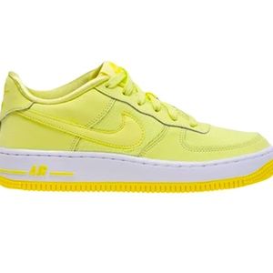 Kid's Nike Air Force 1 LV8 GS 'Citron Tint NEVER WORN! Sz 5 1/2 Grade School
